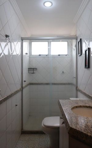 Apartamento para alugar com 55m², 2 quartos e 2 vagas Apartamento para alugar com 55m², 2 quartos e 2 vagasBanheiro da Suíte 1