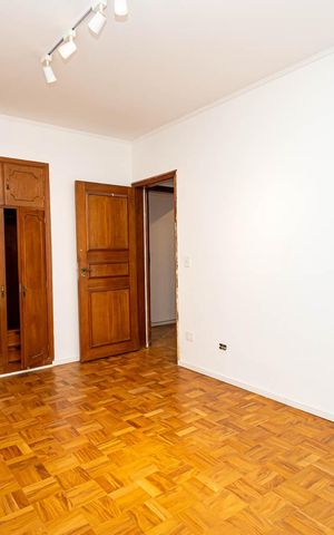 Apartamento à venda com 315m², 4 quartos e 2 vagas Apartamento à venda com 315m², 4 quartos e 2 vagasSuíte 1