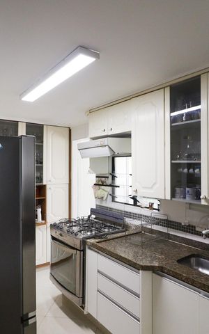 Apartamento à venda com 167m², 4 quartos e 2 vagas Apartamento à venda com 167m², 4 quartos e 2 vagasCozinha