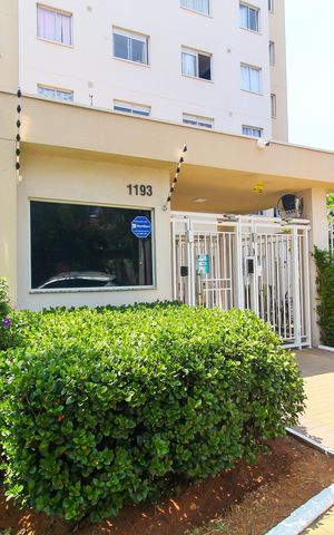 Apartamento para alugar com 34m², 2 quartos e 1 vaga Apartamento para alugar com 34m², 2 quartos e 1 vagaFachada