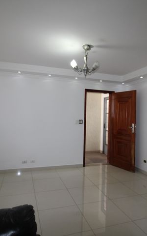 Casa à venda com 315m², 4 quartos e 8 vagasSala
