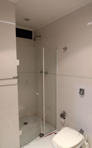 Apartamento para alugar com 355m², 4 quartos e 4 vagasQuarto 2 - Banheiro