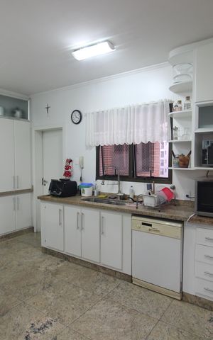 Apartamento para alugar com 355m², 4 quartos e 4 vagasCozinha