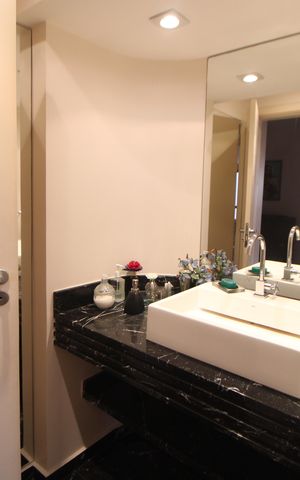 Apartamento para alugar com 355m², 4 quartos e 4 vagasÁrea de Serviço - Banheiro