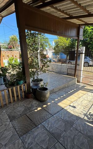 Casa à venda com 120m², 4 quartos e 1 vaga Casa à venda com 120m², 4 quartos e 1 vagaÁrea comum