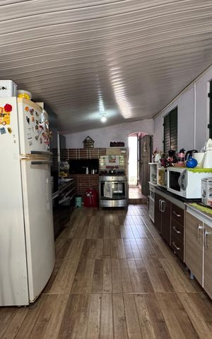Casa à venda com 120m², 4 quartos e 1 vaga Casa à venda com 120m², 4 quartos e 1 vagaCozinha
