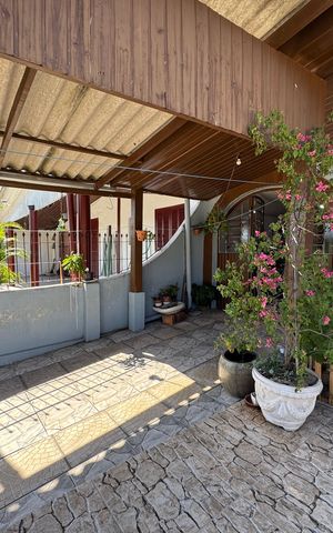 Casa à venda com 120m², 4 quartos e 1 vaga Casa à venda com 120m², 4 quartos e 1 vagaÁrea comum