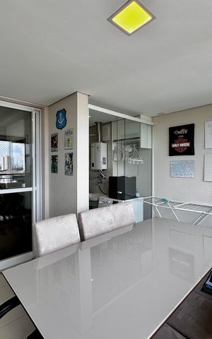 Apartamento à venda com 68m², 2 quartos e 2 vagas Apartamento à venda com 68m², 2 quartos e 2 vagasVaranda