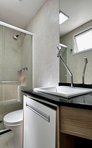 Apartamento à venda com 68m², 2 quartos e 2 vagas Apartamento à venda com 68m², 2 quartos e 2 vagasBanheiro Suíte