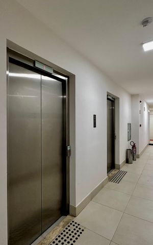 Apartamento à venda com 68m², 2 quartos e 2 vagas Apartamento à venda com 68m², 2 quartos e 2 vagasHall Apartamento