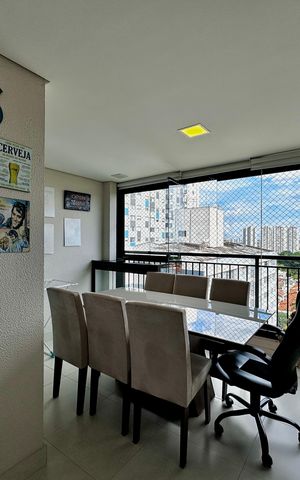 Apartamento à venda com 68m², 2 quartos e 2 vagas Apartamento à venda com 68m², 2 quartos e 2 vagasVaranda
