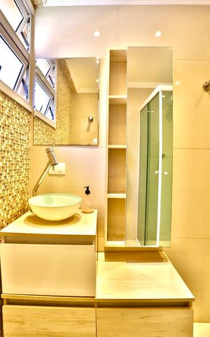 Apartamento à venda com 78m², 2 quartos e 1 vaga Apartamento à venda com 78m², 2 quartos e 1 vagaBanheiro