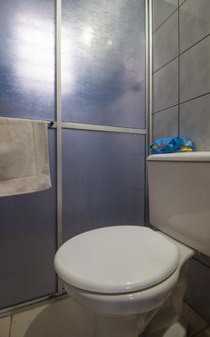 Casa de condomínio à venda com 90080m², 3 quartos e 1 vaga Casa de condomínio à venda com 90080m², 3 quartos e 1 vagaBanheiro Social