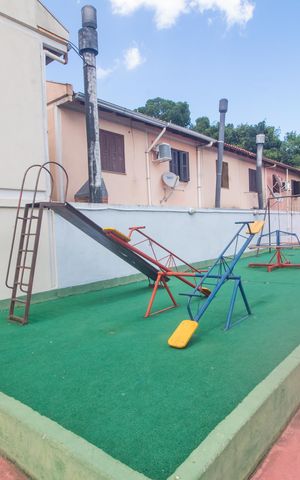 Casa de condomínio à venda com 90080m², 3 quartos e 1 vaga Casa de condomínio à venda com 90080m², 3 quartos e 1 vagaÁrea comum - Playground