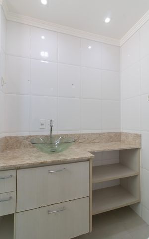 Apartamento para alugar com 108m², 3 quartos e 2 vagasBanheiro da Suíte