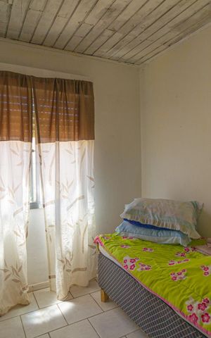 Casa à venda com 350m², 3 quartos e 3 vagas Casa à venda com 350m², 3 quartos e 3 vagasQuarto 3