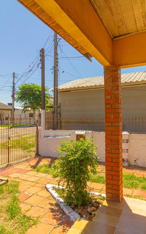 Casa à venda com 350m², 3 quartos e 3 vagas Casa à venda com 350m², 3 quartos e 3 vagasVista da Sala