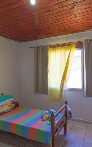 Casa à venda com 350m², 3 quartos e 3 vagas Casa à venda com 350m², 3 quartos e 3 vagasQuarto 1