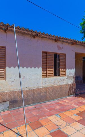 Casa à venda com 350m², 3 quartos e 3 vagas Casa à venda com 350m², 3 quartos e 3 vagasÁrea externa/Casa 2