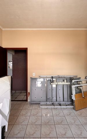 Casa à venda com 205m², 4 quartos e 3 vagas Casa à venda com 205m², 4 quartos e 3 vagasQuarto 1