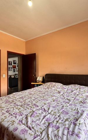 Casa à venda com 205m², 4 quartos e 3 vagas Casa à venda com 205m², 4 quartos e 3 vagasSuite