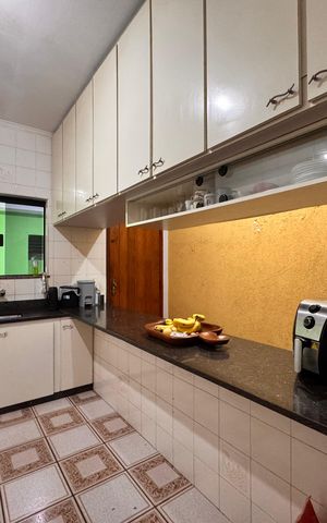 Casa à venda com 205m², 4 quartos e 3 vagas Casa à venda com 205m², 4 quartos e 3 vagasCozinha