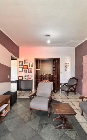 Casa à venda com 205m², 4 quartos e 3 vagas Casa à venda com 205m², 4 quartos e 3 vagasSala
