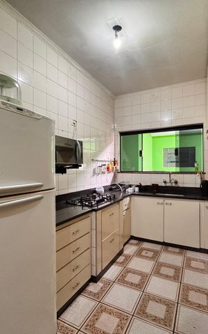 Casa à venda com 205m², 4 quartos e 3 vagas Casa à venda com 205m², 4 quartos e 3 vagasCozinha