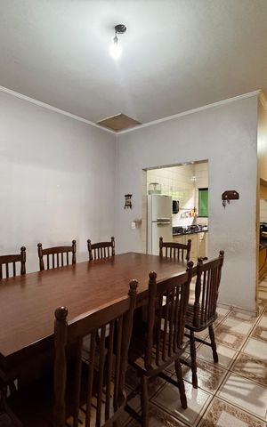 Casa à venda com 205m², 4 quartos e 3 vagas Casa à venda com 205m², 4 quartos e 3 vagasCozinha