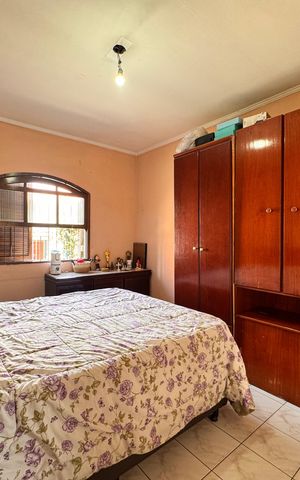 Casa à venda com 205m², 4 quartos e 3 vagas Casa à venda com 205m², 4 quartos e 3 vagasSuite
