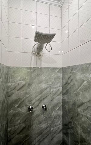 Casa à venda com 205m², 4 quartos e 3 vagas Casa à venda com 205m², 4 quartos e 3 vagasBanheiro 2