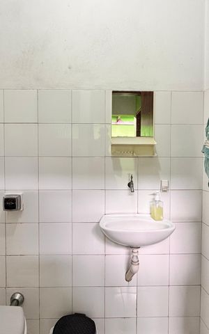 Casa à venda com 205m², 4 quartos e 3 vagas Casa à venda com 205m², 4 quartos e 3 vagasBanheiro