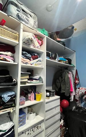 Casa à venda com 450m², 3 quartos e 2 vagasCloset