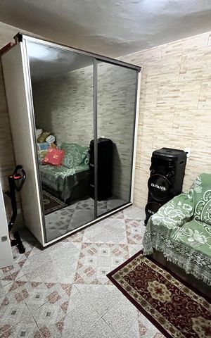 Casa à venda com 450m², 3 quartos e 2 vagasSala/Quarto