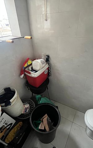 Casa à venda com 450m², 3 quartos e 2 vagasBanheiro