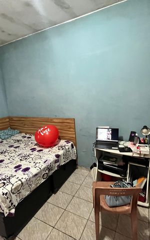 Casa à venda com 450m², 3 quartos e 2 vagasQuarto