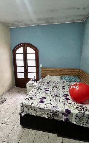 Casa à venda com 450m², 3 quartos e 2 vagasQuarto