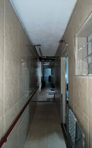 Casa à venda com 450m², 3 quartos e 2 vagasCorredor