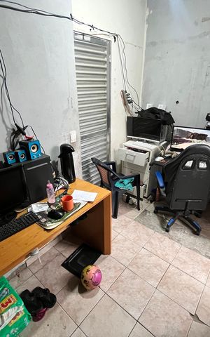 Casa à venda com 450m², 3 quartos e 2 vagasQuarto