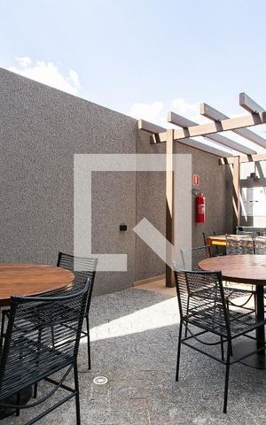 Apartamento à venda com 42m², 2 quartos e sem vagaCondomínio - Churrasqueira 