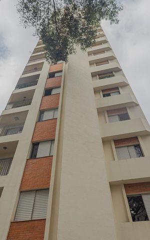 Apartamento à venda com 230m², 3 quartos e 3 vagasFachada