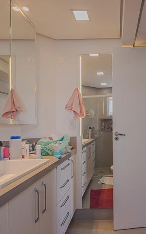 Apartamento à venda com 230m², 3 quartos e 3 vagasBanheiro da Suíte