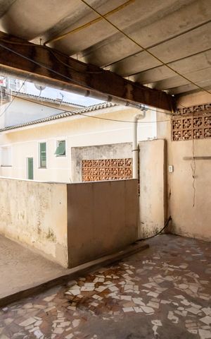 Casa à venda com 125m², 4 quartos e 2 vagas Casa à venda com 125m², 4 quartos e 2 vagasTerraço