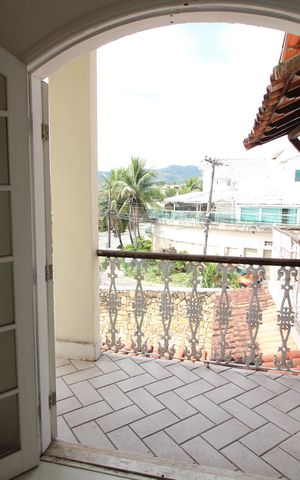 Casa de condomínio à venda com 467m², 6 quartos e 4 vagasQuarto 5 - Varanda/Vista da Suíte