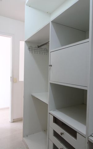 Casa de condomínio à venda com 467m², 6 quartos e 4 vagasQuarto 5 - Closet da Suíte