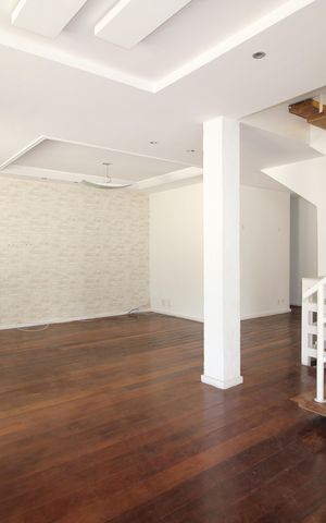 Casa de condomínio à venda com 467m², 6 quartos e 4 vagasSala 1