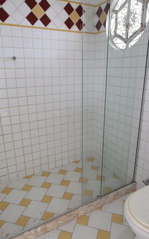 Casa de condomínio à venda com 467m², 6 quartos e 4 vagasQuarto 4 - Banheiro da Suíte