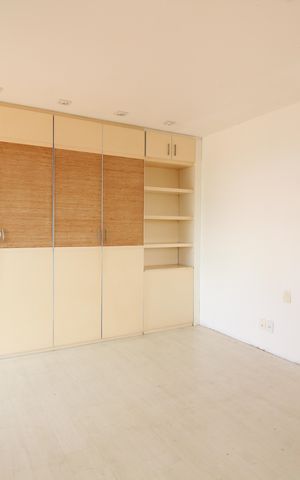 Casa de condomínio à venda com 467m², 6 quartos e 4 vagasQuarto 5 - Suíte