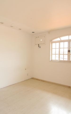 Casa de condomínio à venda com 467m², 6 quartos e 4 vagasQuarto 5 - Suíte