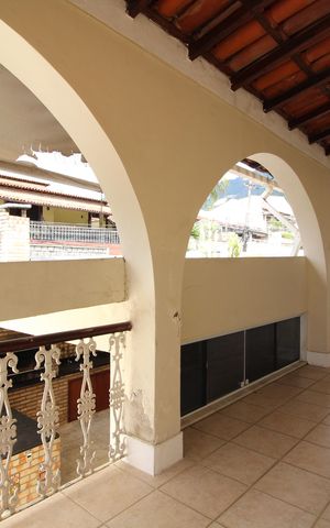 Casa de condomínio à venda com 467m², 6 quartos e 4 vagasBanheiro de Serviço 2